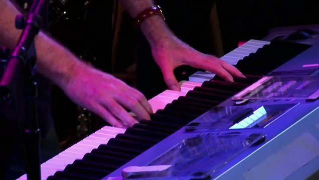 Kiss on My List - Daryl Hall & John Oates (live)