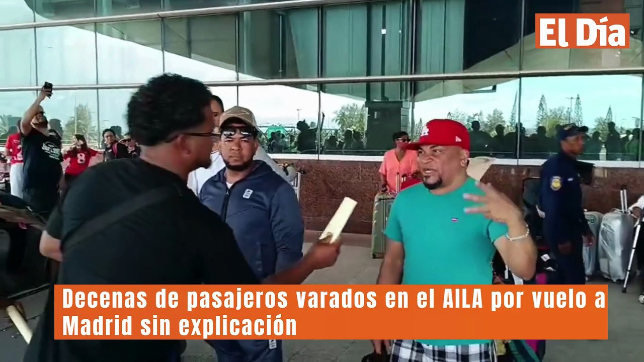 Decenas de pasajeros varados en el AILA por vuelo a Madrid sin explicación