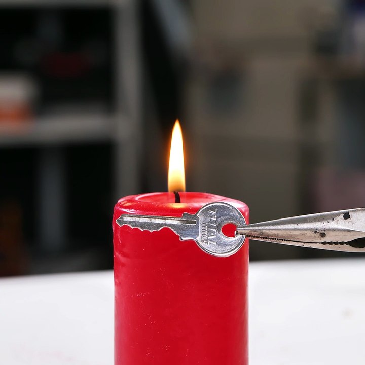 Copying a key using a candle 🗝️
