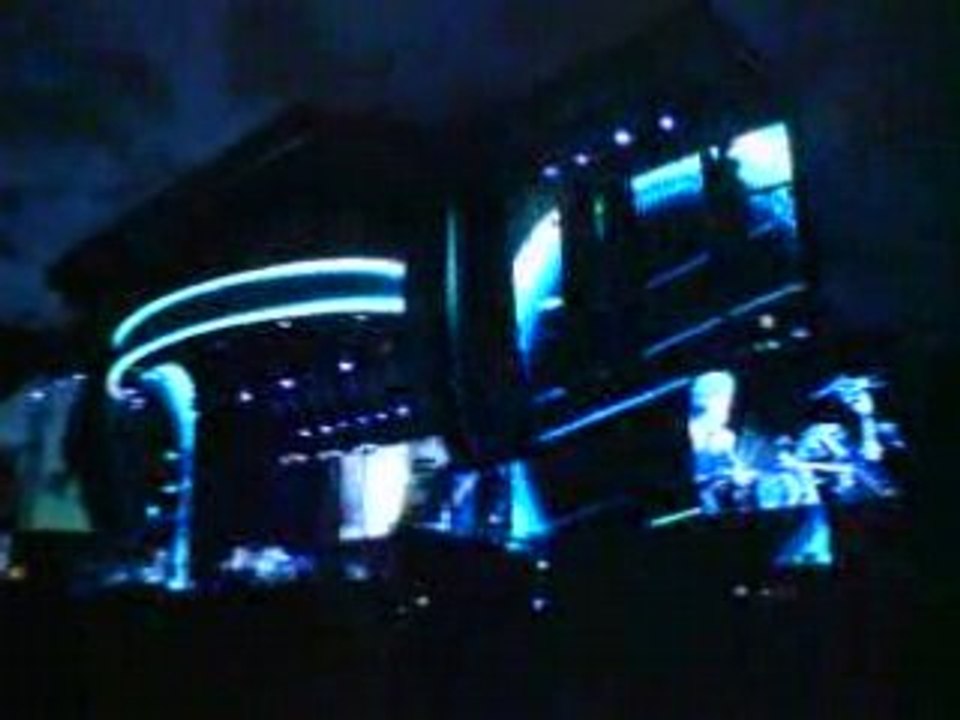 The Police Walking on the moon live