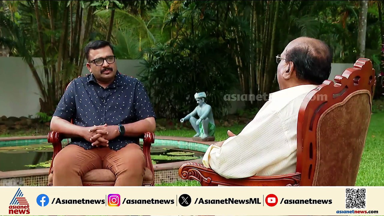 മുഖ്യമന്ത്രിയാകാൻ യോഗ്യൻ ചെന്നിത്തലയെന്ന് വെള്ളാപ്പള്ളി; പ്രതികരിക്കാതെ രമേശ് ചെന്നിത്തല