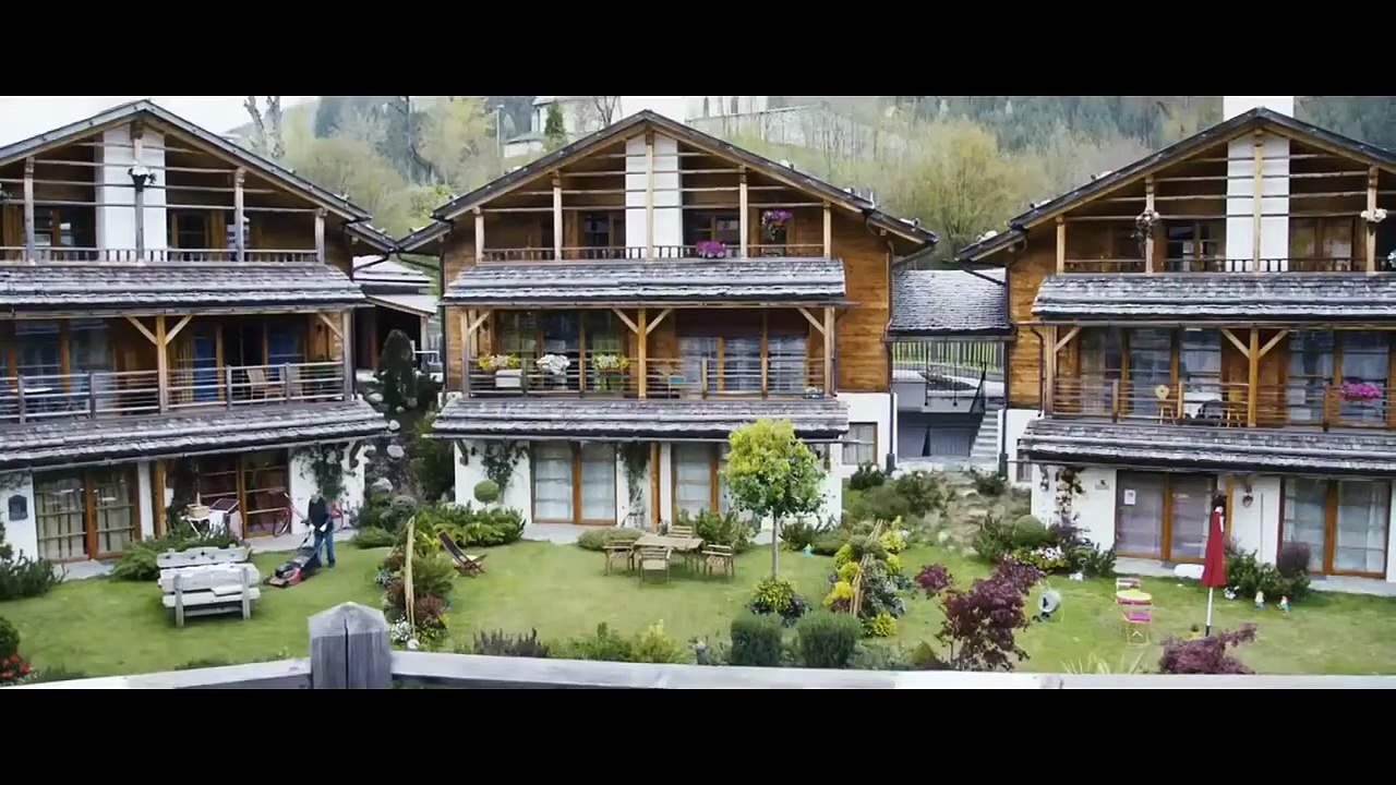 Un boss in salotto - Trailer ufficiale