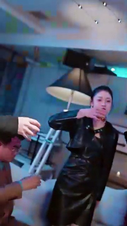 My Cleaning Lady Wife Is A War God Dramax