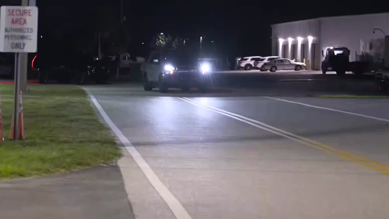 Tiger Woods Spotted Leaving Florida Jail After DUI Arrest and Rollover Crash