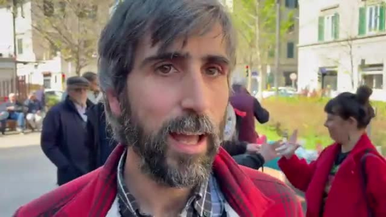 Firenze, il presidio in piazza Tanucci contro la nuova sede di Vannacci