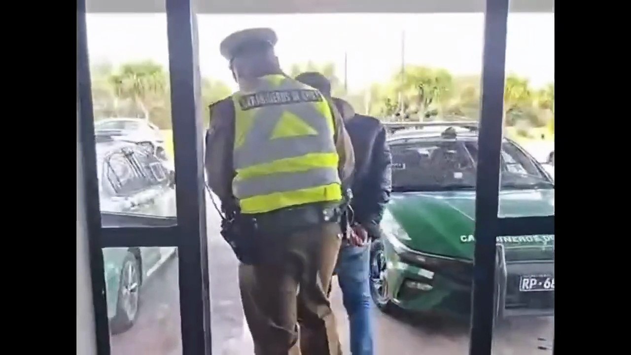 Capturan a Cristiano Ronaldo boliviano, con dos kilos de droga pegada al cuerpo