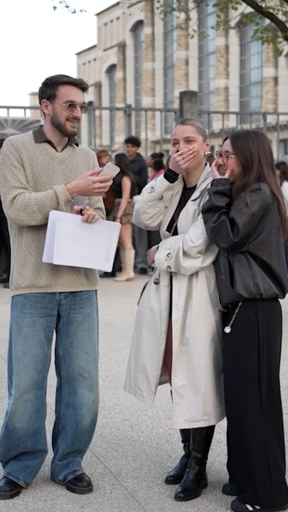 Que nous CACHE-T-ELLE ?