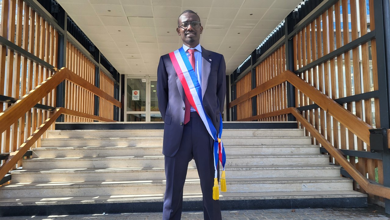 Adame Gaye, élu nouveau maire de Mantes-la-Jolie