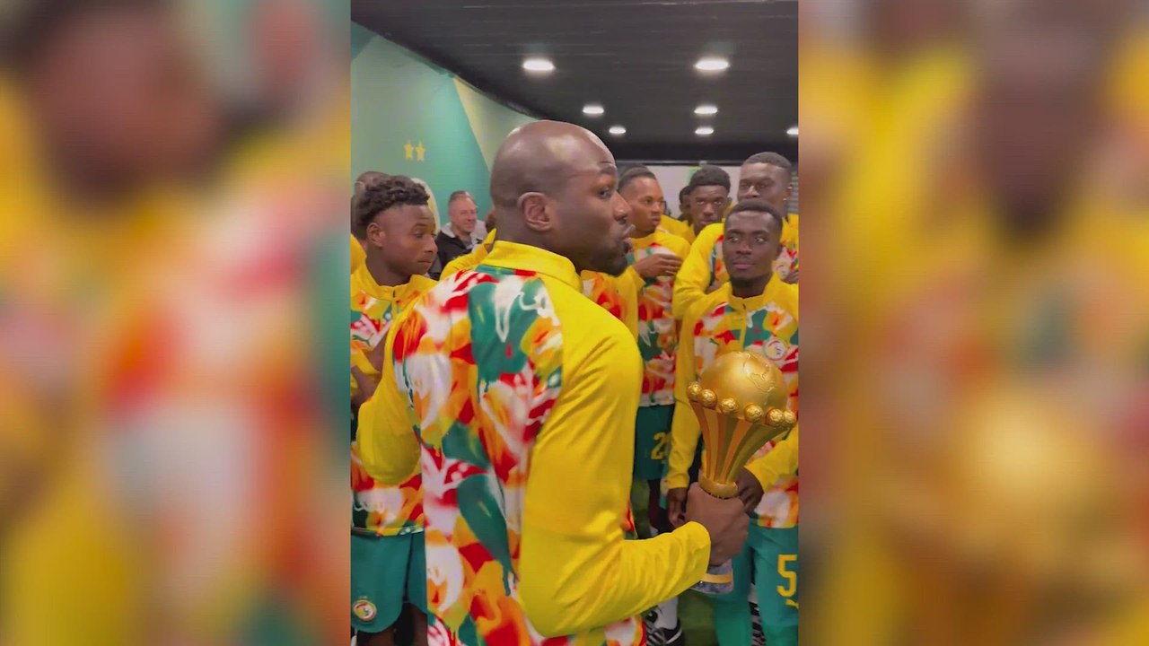 Senegal desafía a la CAF y ofrece el trofeo Copa África a sus compatriotas