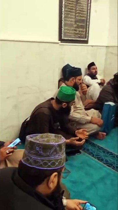 Soul Touching Naat at Roza Rasool ﷺ | Madina Sharif Emotional Moment Most Emotional Naat at Masjid e Nabawi 💔 Roza Rasool ﷺ Spiritual Vibes