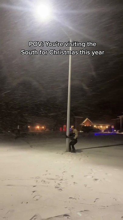 My neighbor in the window like🧍🏼‍♀️