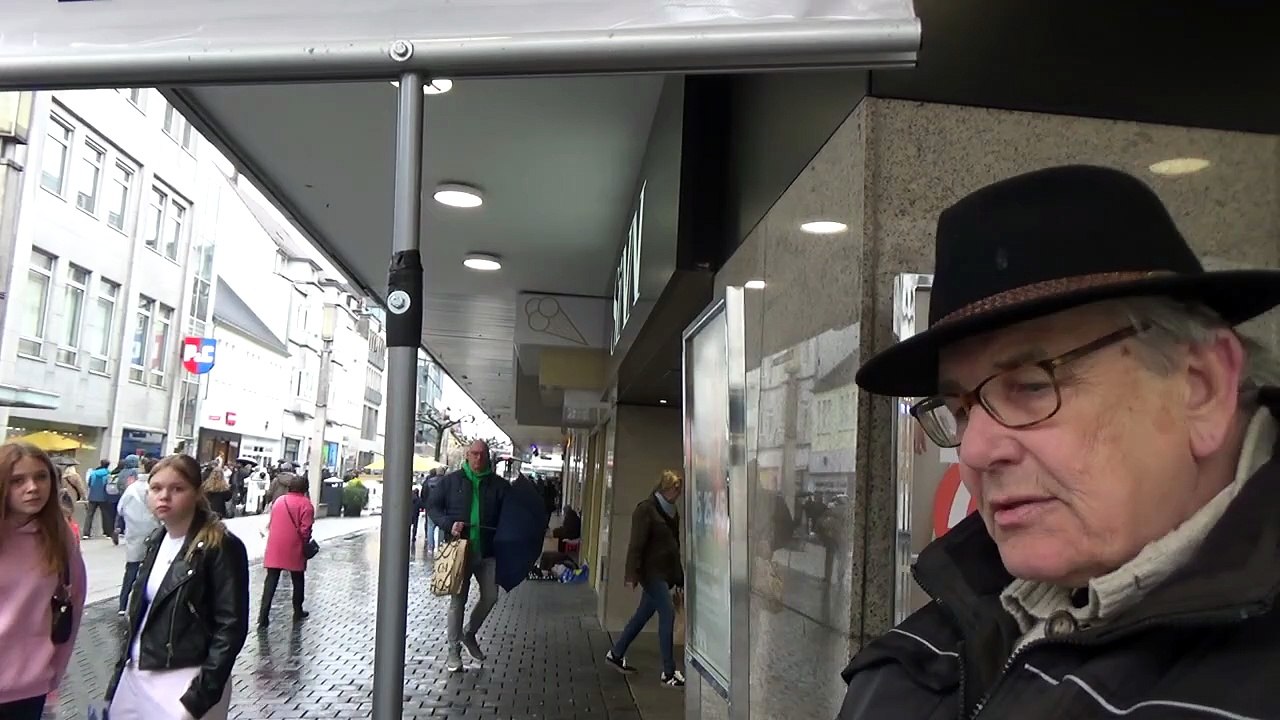 Absurdistan:  Tumult bei Predigt !