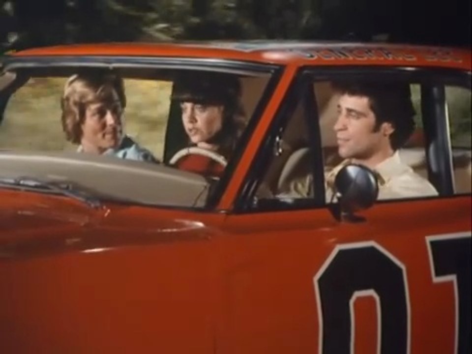 The Dukes of Hazzard S.05 Ep.17 - Comrade Duke