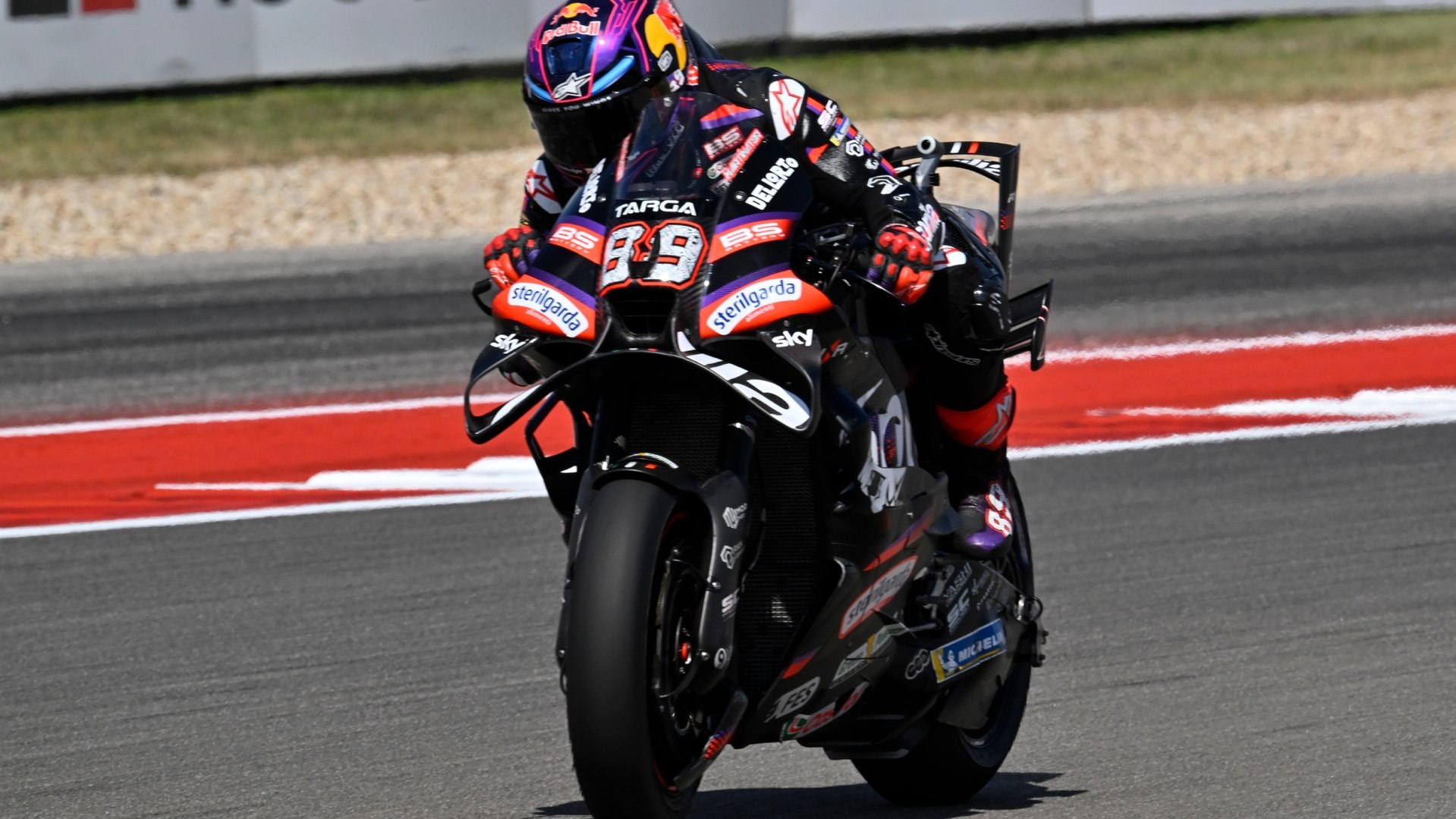 Resumen carrera al sprint del GP de Las Américas · Jorge Martín se corona en Austin y Marc se va al suelo