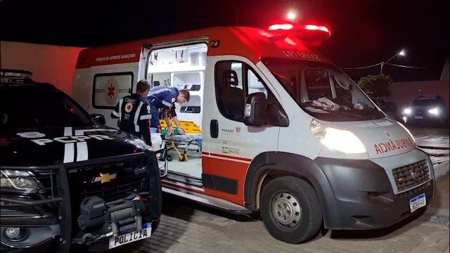 Detido por ameaçar filhos e mulher com enxada, homem passa mal na delegacia