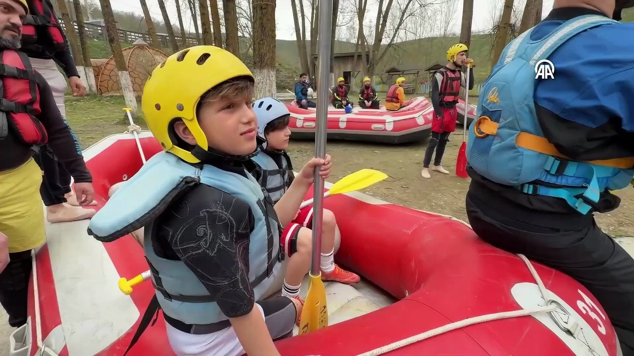 Adrenalin ve doğa bir arada: Melen Çayı'nda rafting sezonu başladı