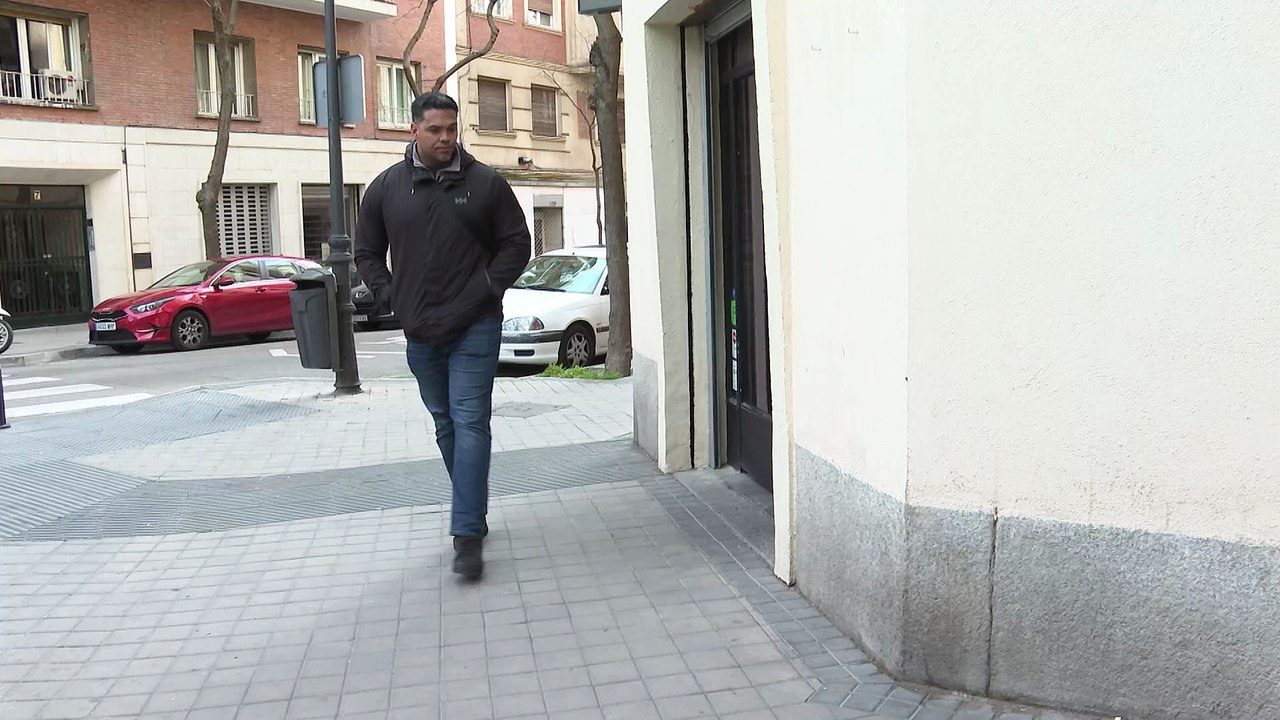 Rosalía, visiblemente recuperada de una intoxicación, reaparece junto a Loli Bahía a pocas horas de sus conciertos en Madrid