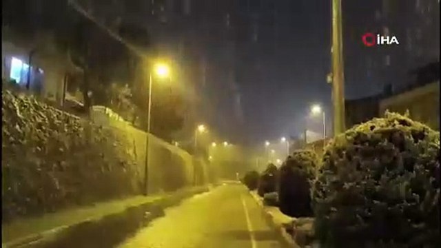 Denizli-Muğla Karayolunda Kar Esareti! Sürücüler Mahsur Kaldı