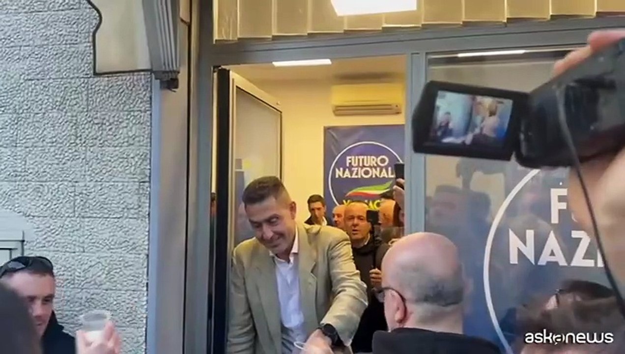 Vannacci brinda alla prima sede provinciale FnV a Firenze. E ora Roma