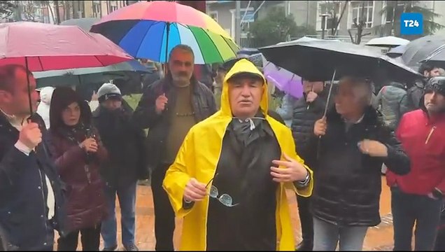 CHP’li Tanal’dan gazetecilerin yürüyüşünün polis tarafından engellenmesine tepki: Bu resmen anayasanın ihlalidir, Şanlıurfa sınırını koruyan bu kadar polis yok