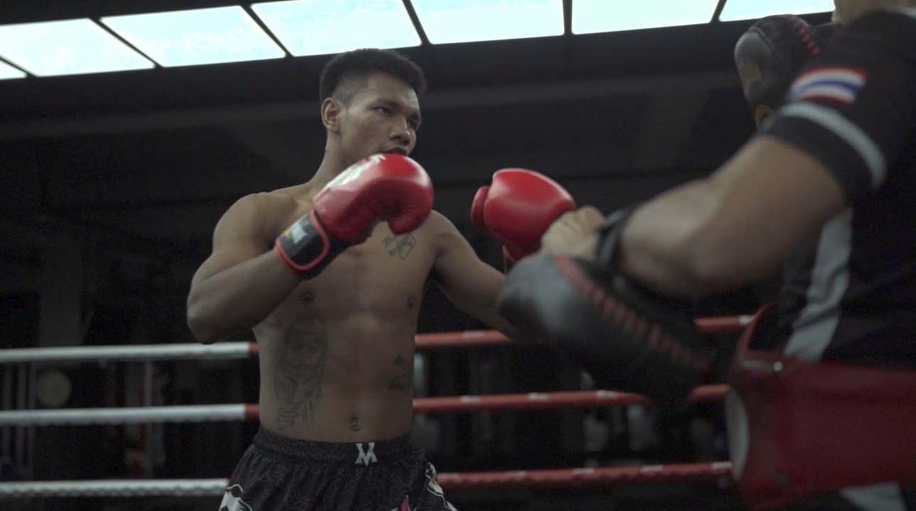 Shadow trains before his fight