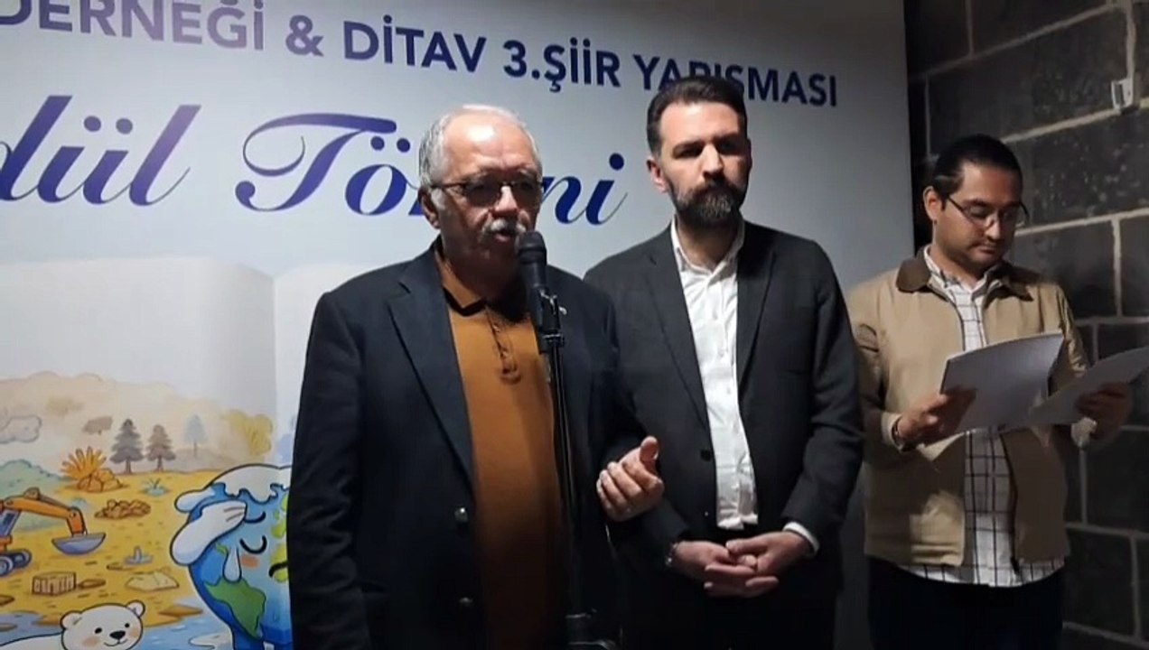 Diyarbakır'da geleceğin şairleri büyüledi