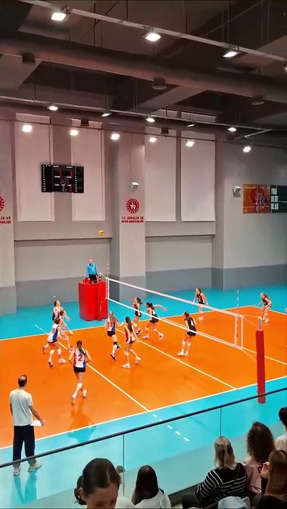 İkinci Set Sonucu - Beşiktaş 25-21 İBB Spor - Küçük Kızlar Süper Ligi Final Grubu 8. Hafta