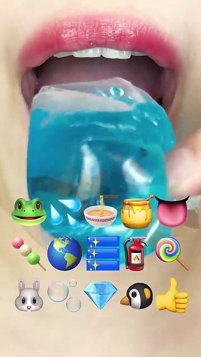 ASMR BLUE EMOJI FOOD 파란색 이모지 먹방 (sped up)