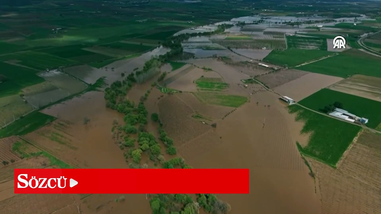 Gediz Nehri taştı, Manisa'da tarım arazileri su altında kaldı