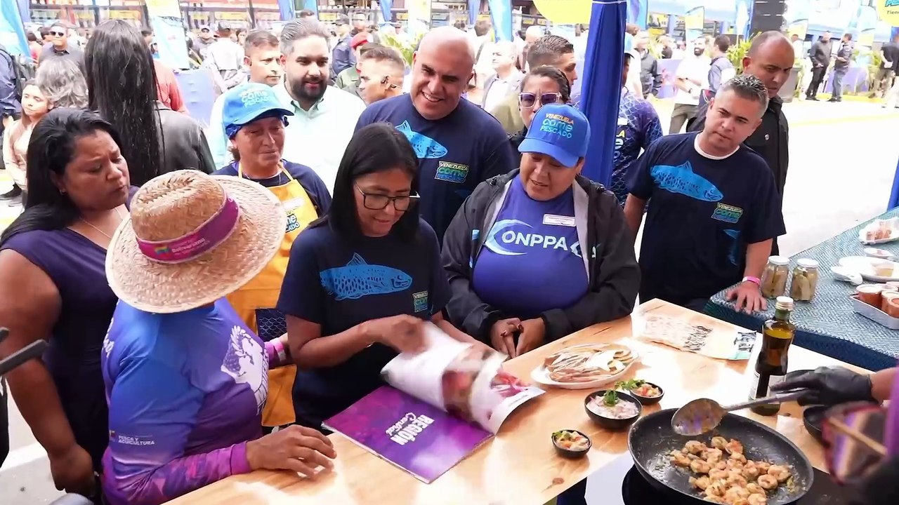 Presidenta (E) Delcy Rodríguez supervisa distribución de pescado a precios solidarios para Semana Santa