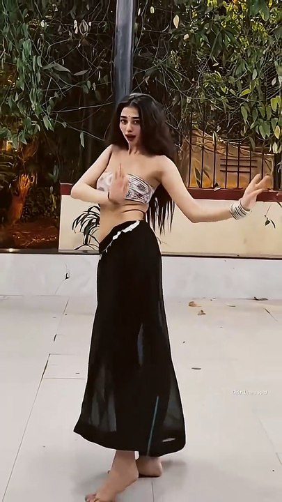 Hot trending reel