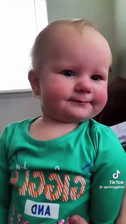 Babys imitieren ihre Eltern