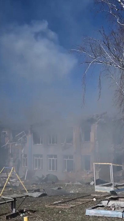 Russian strike hits Ukrainian school