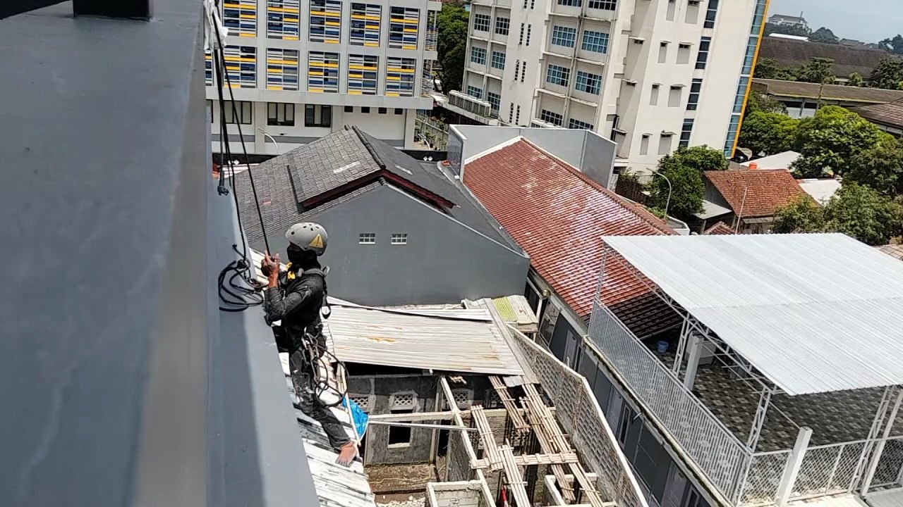 Waterproofing Dinding Harus Dari Luar Atau Bisa Dari Dalam Rumah || Jasa Waterproofing Dinding Luar