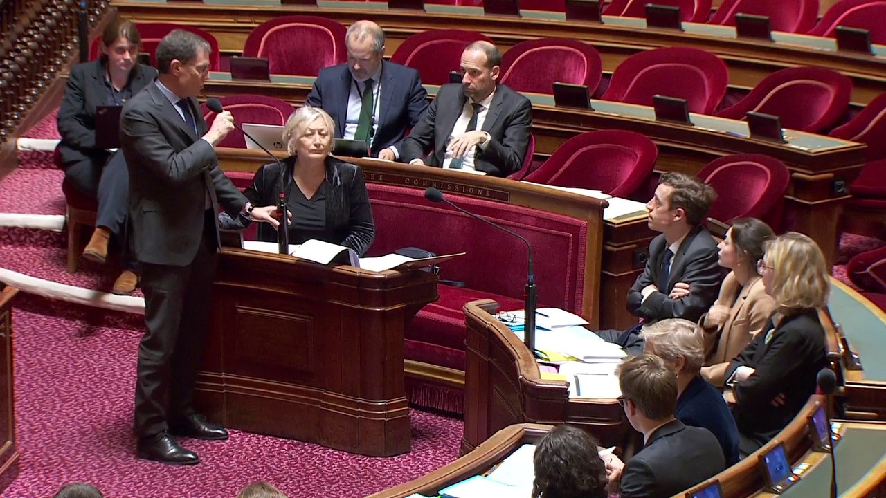 Interdiction des réseaux sociaux aux moins de 15 ans: le Sénat rejette la rédaction du gouvernement