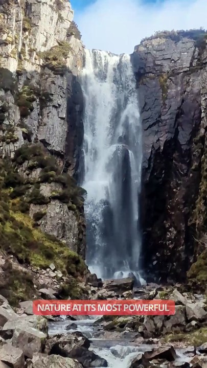 Discover the Hidden Waterfall You Never Knew Existed! || ViralID