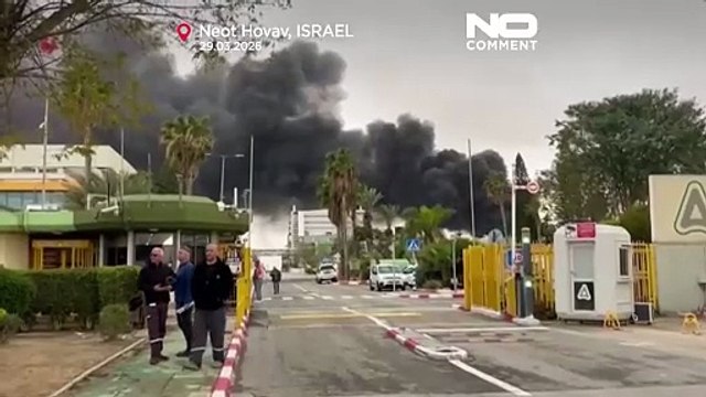 حطام صاروخ يشعل حريقا في مصنع مبيدات بجنوب إسرائيل