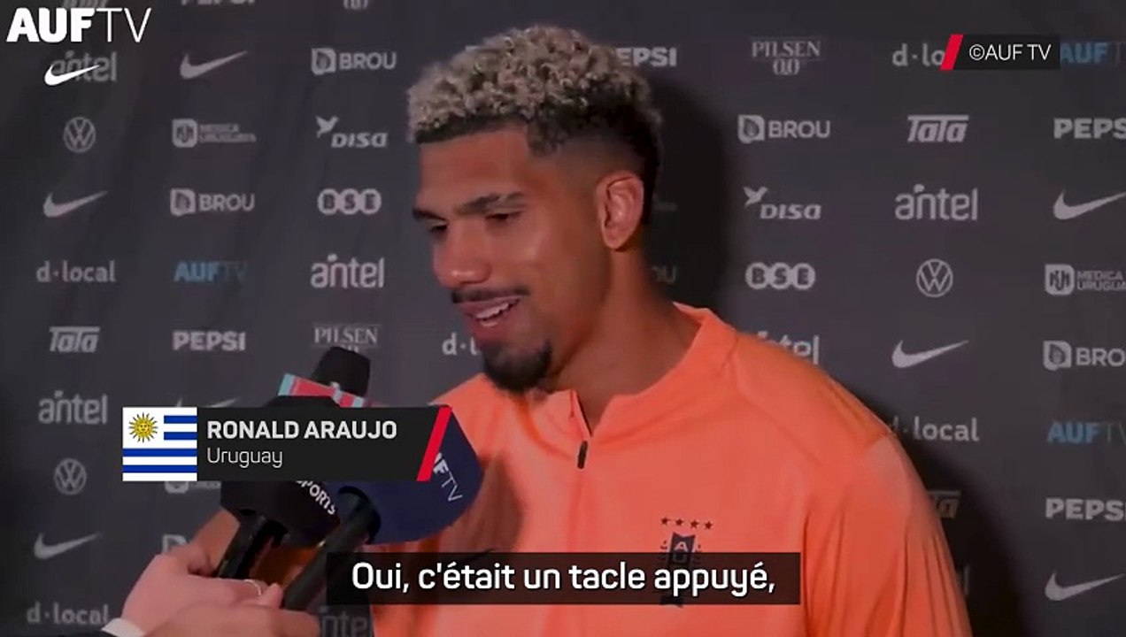 Après son gros tacle sur Foden, Araujo assure qu'il n'y avait pas de "mauvaise intention"