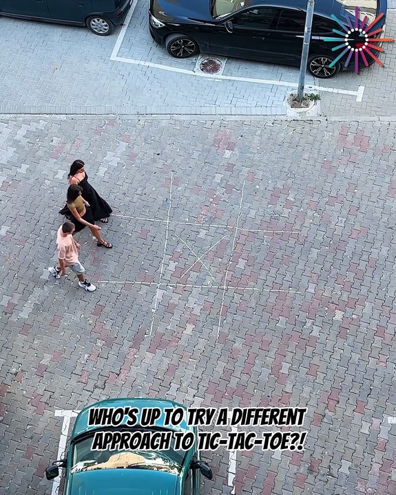 Bring your friends, we're playing tic-tac-toe like never before😎