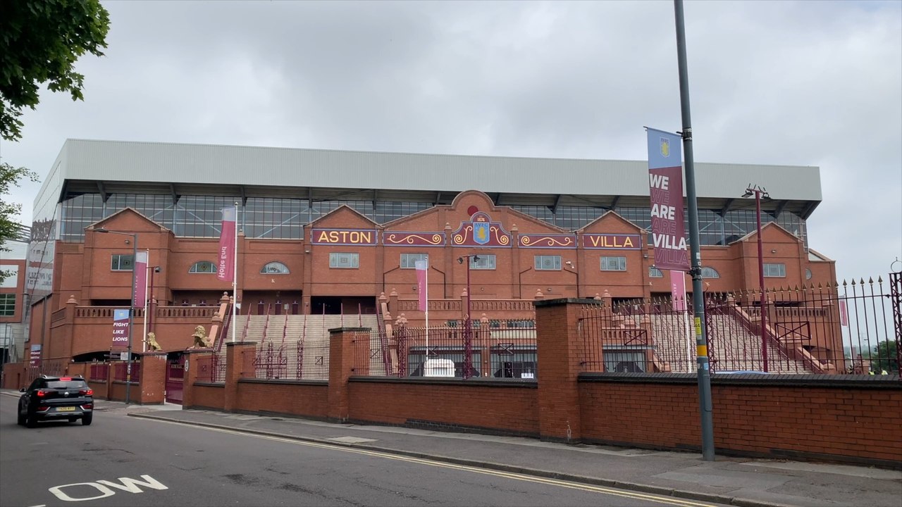 Ex Villa star Urges Morgan Rogers to Stay at Aston Villa Amid Arsenal, Chelsea and Manchester United Transfer Links