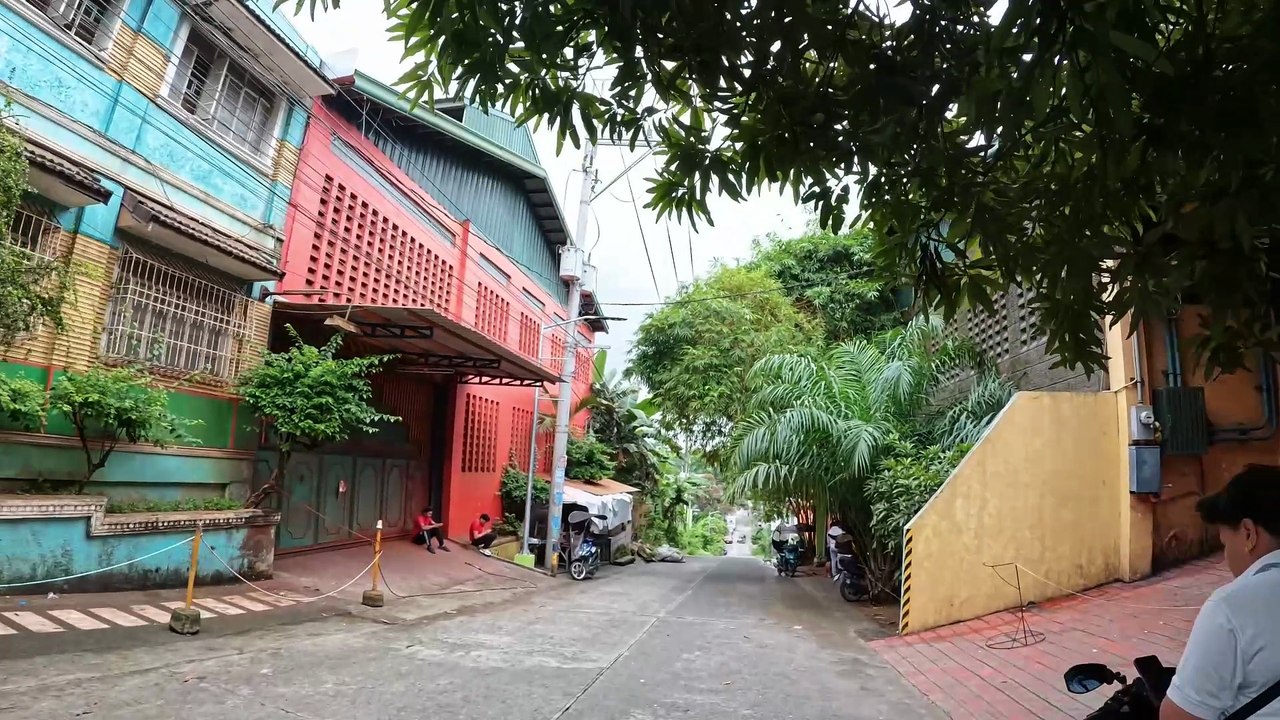 An Afternoon Wander Along Mulawin Street in Caloocan City in the Philippines (700m)