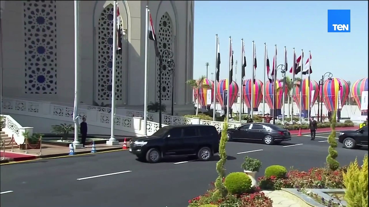 لحظة وصول الرئيس عبد الفتاح السيسي لحضور مؤتمر ومعرض مصر الدولي للطاقة “إيجبس 2026” �