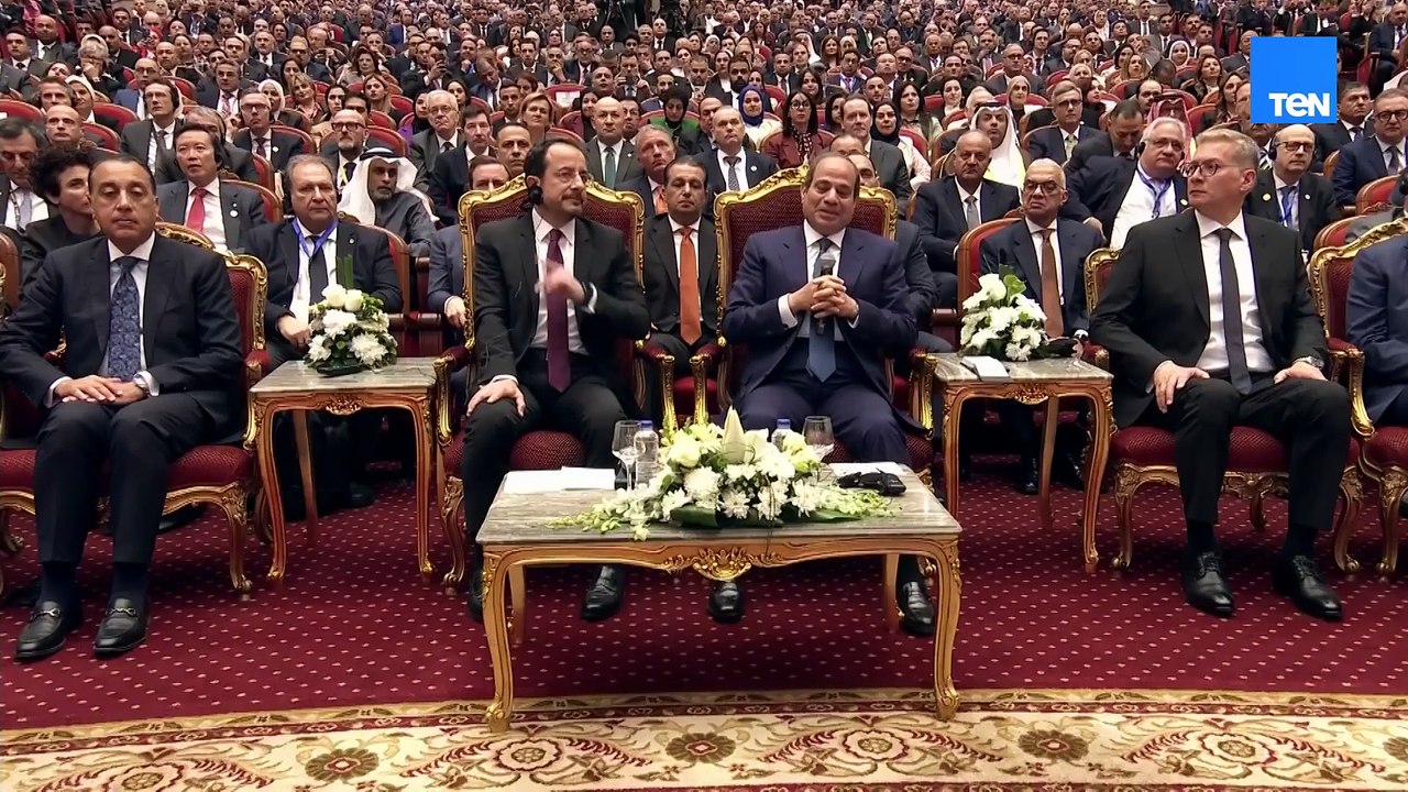 الرئيس السيسي يمازح الرئيس القبرصي " أحنا كده م...