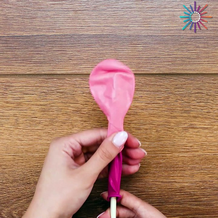 DIY balloon garland magic for fabulous parties! 🎈✨