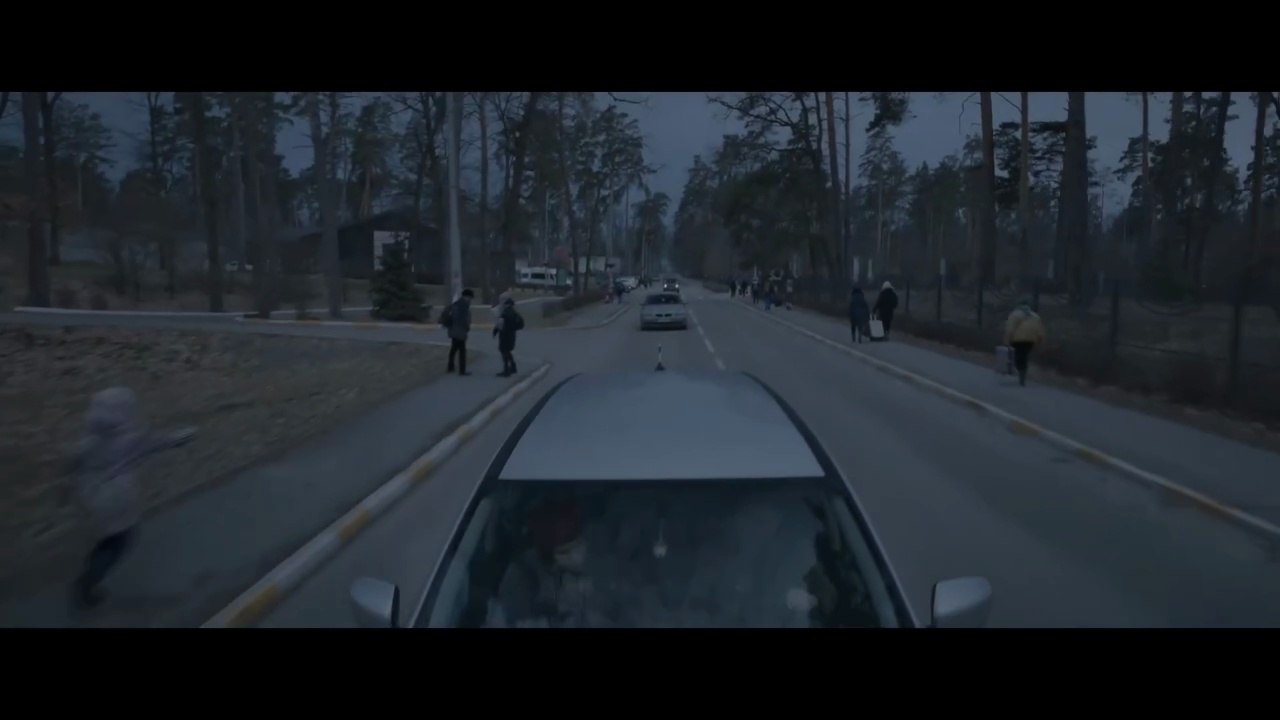 The Daughter - Eine Familie im Krieg Trailer DF