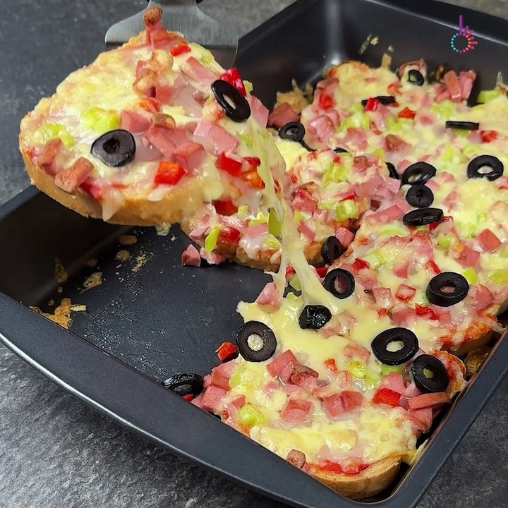 Making pizza slices out of bread! 🍕😋