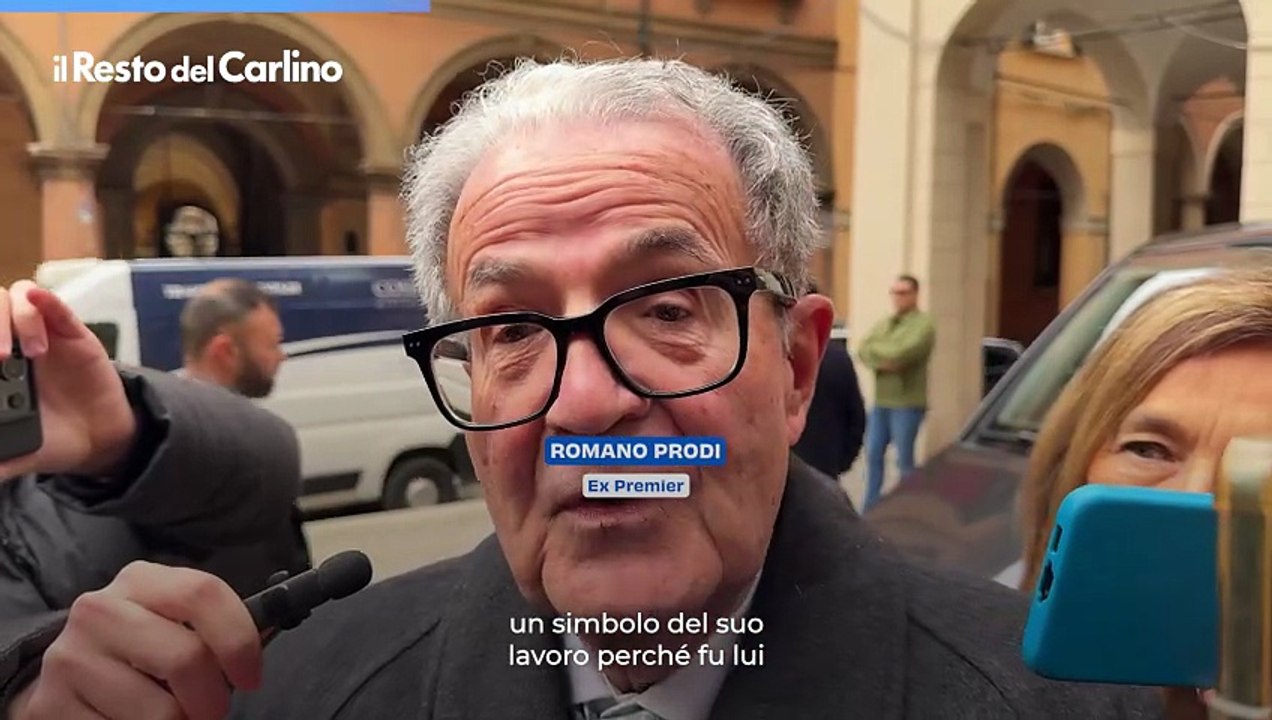 L'addio a Roversi-Monaco: il video