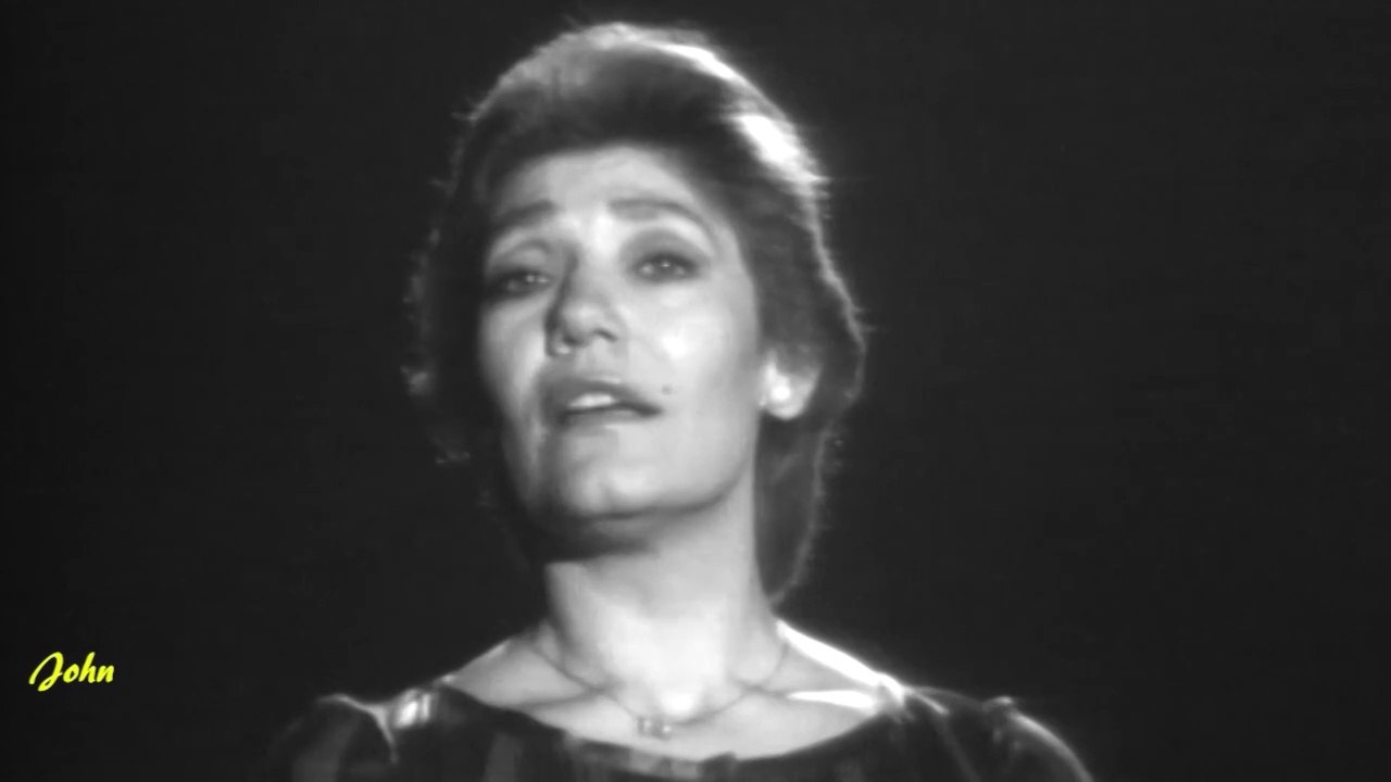 Πάρε με μαζί σου τσιγγάνε- Κι ύστερα-Η αγάπη όλα τα υπομένει-Τρελός η παλικάρι - Μαρινέλλα (Video)Ver