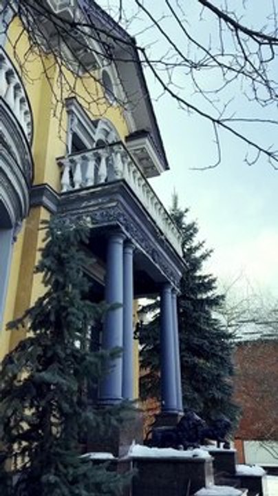 Queen For The Mafia Kings - Full