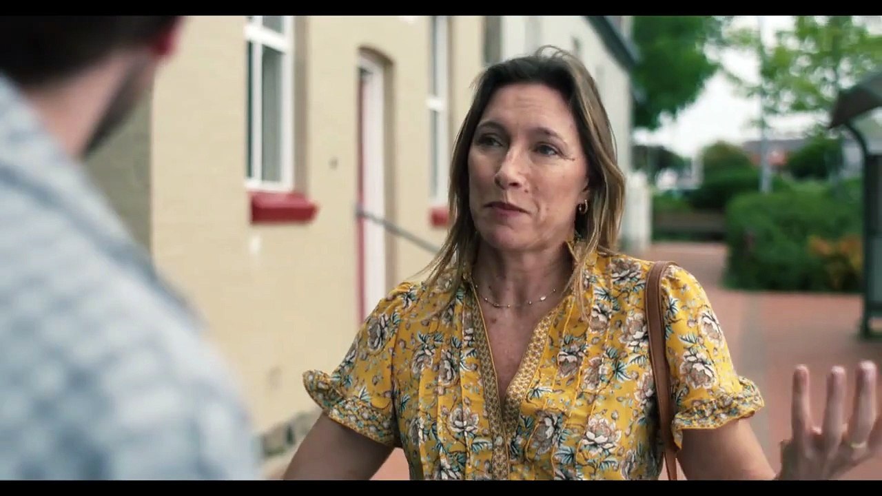 Watch Homebodies.2026.AU.S01E03